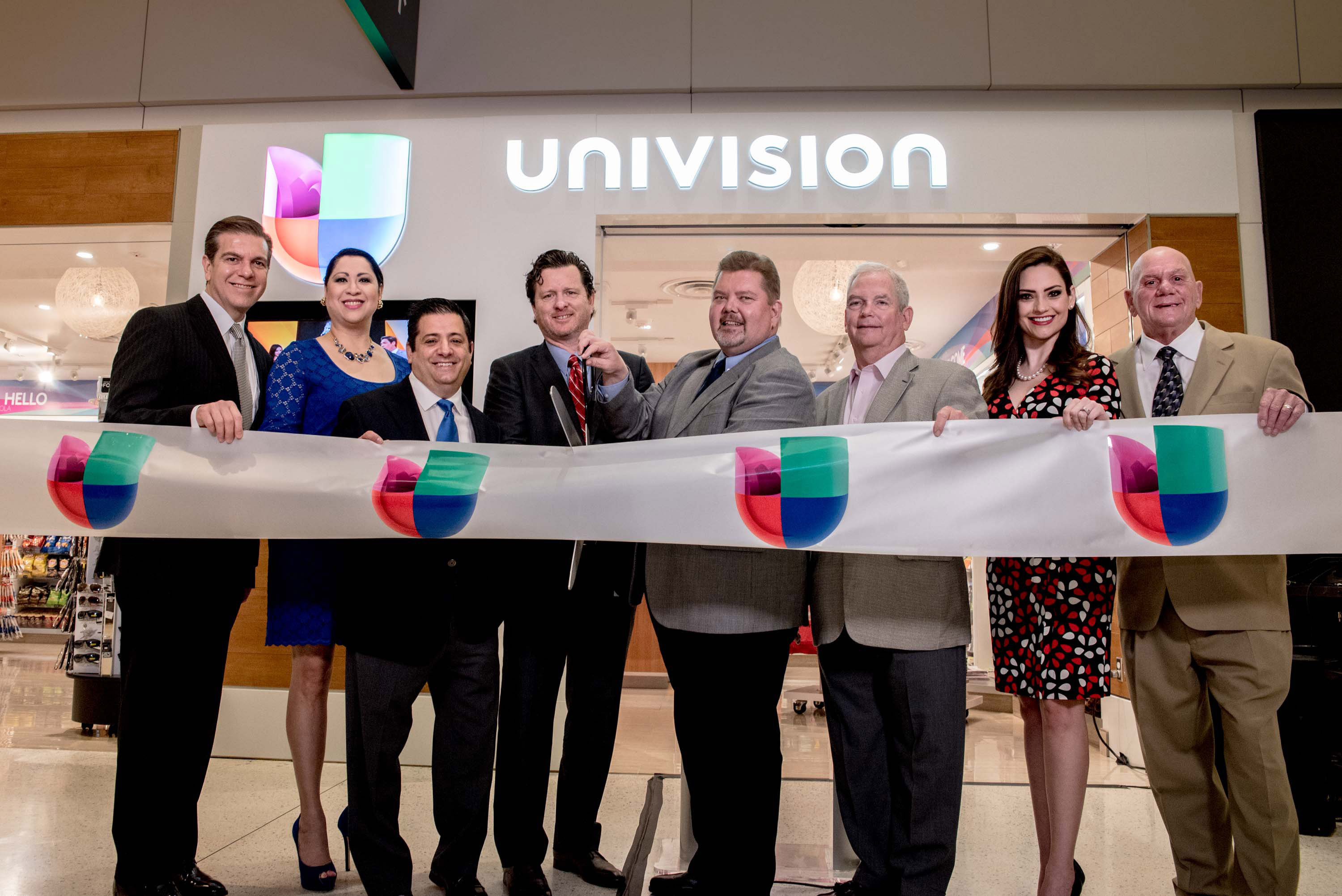 univision-bush-opening-2