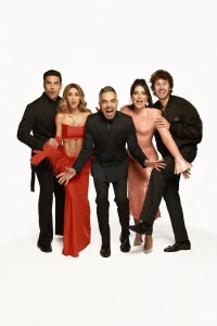De izquierda a derecha: Carlos Rivera, Anahí, Omar Chaparro, Ana Brenda Contreras y Juanpa Zurita. ¿Quién es la máscara? nueva temporada
