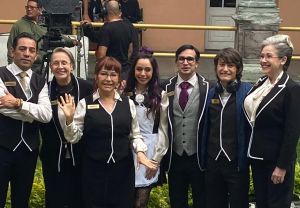 La producción de Muero por Marilú dio el pizarrazo inicial de su nueva temporada. De izquierda a derecha: Ricardo Mendoza El Coyote, Alma Rosa Añorve, Mara Escalante, Brenda AnaKaren, El Guana, Adrián Emilio Sánchez y Laura Luz.