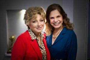 La actriz y cantante Angélica María y la productora Rosy Ocampo.